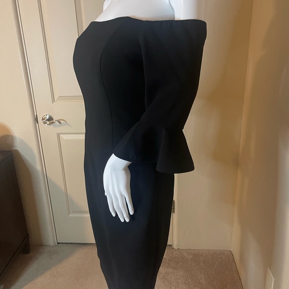 Black Halo Madigan Off the Shoulder Dress - 8 - Picture 4 of 8